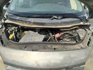 Foto de RADIADOR AGUA RENAULT SCENIC II (JM) 1.5 dCi Diesel (101 CV / 74 KW) referencia 8200357536 foto 4
