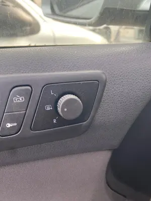 Foto de MANDO RETROVISOR VOLKSWAGEN POLO IV (9N3) 1.4 FSI (86 CV / 63 KW)