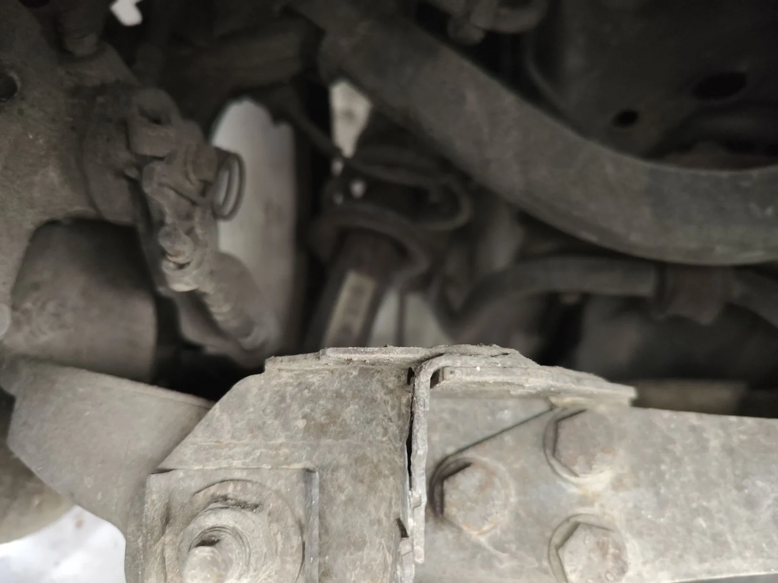 Foto de BRAZO SUSPENSION TRASERO IZQUIERDO ALFA ROMEO 159 (140) 1.9 JTD (M) 16V CAT (150 CV / 110 KW) referencia 50705637