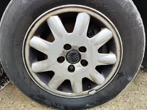 Foto de LLANTA VOLVO S80 BERLINA 2.4 CAT (140 CV / 103 KW)