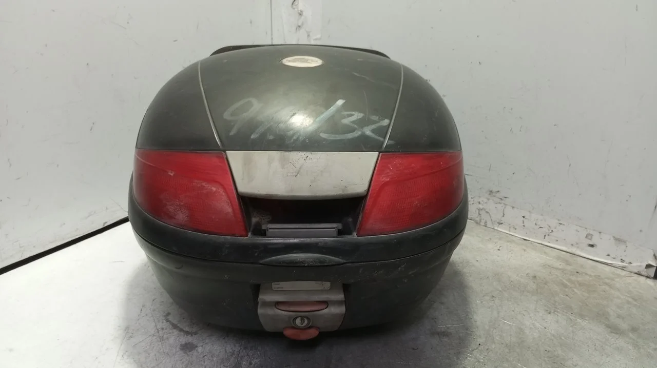 Foto de PORTAMALETAS HONDA PCX 125 125 cm3 - 8.6 kW (0 CV / 0 KW)