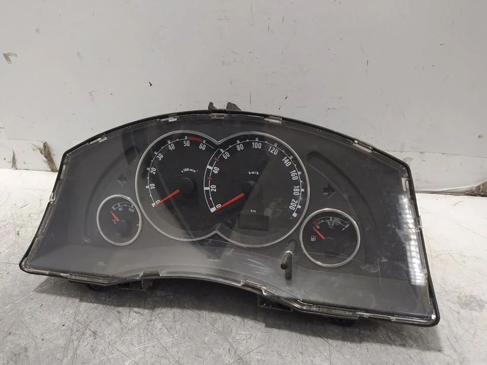 Foto de CUADRO INSTRUMENTOS OPEL MERIVA 1.3 16V CDTI (75 CV / 55 KW) referencia 13214770LN