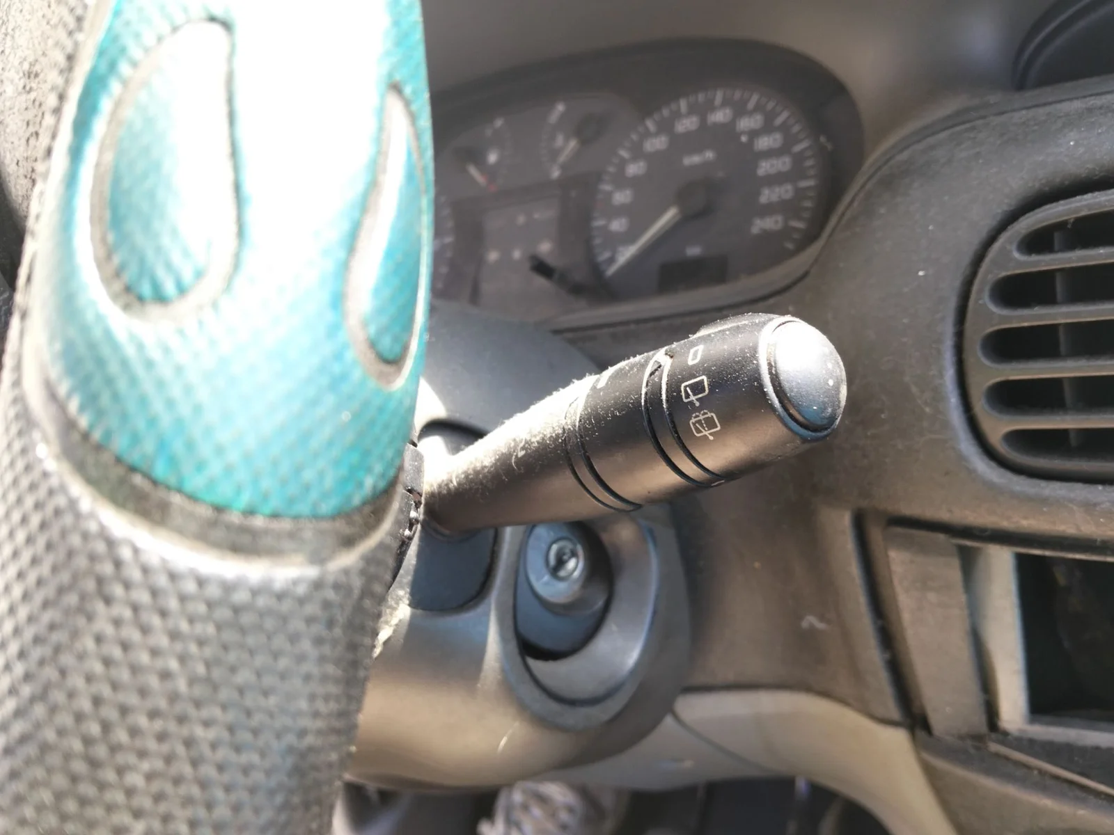 Foto de MANDO LIMPIA RENAULT SCENIC I (JA...) 1.9 dCi Diesel CAT (102 CV / 75 KW)