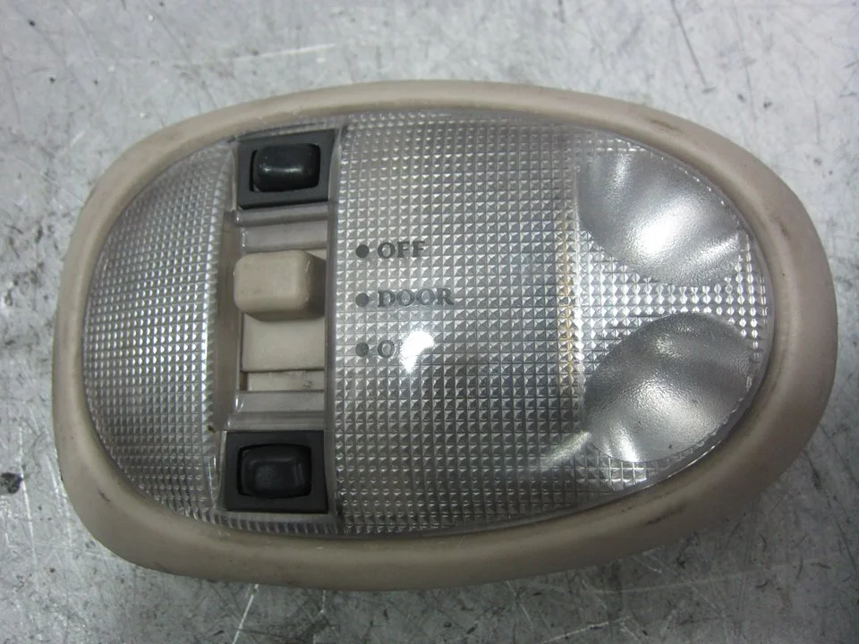 Foto de LUZ INTERIOR CHEVROLET ALERO 2.4 CAT (141 CV / 104 KW) referencia 118704592