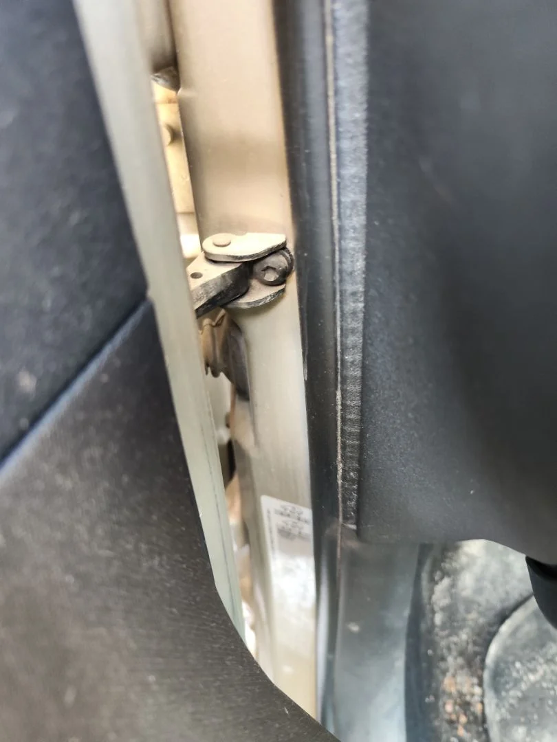 Foto de RETENEDOR PUERTA CITROEN C4 BERLINA 1.6 16V HDi (90 CV / 66 KW)