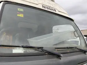 Foto de PARABRISAS NISSAN CABSTAR E 3.0 Diesel (120 CV / 88 KW)