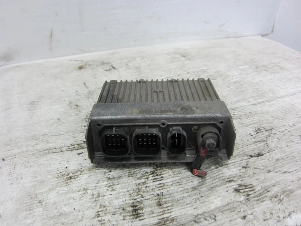 Foto de CENTRALITA MOTOR UCE RENAULT ESPACE /GRAND ESPACE (JE0) 1.9 dTi Diesel CAT (98 CV / 72 KW) referencia 7700106071