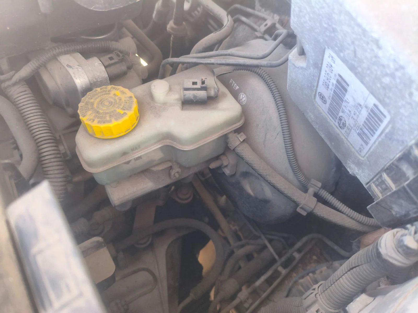 Foto de BOMBA FRENO SEAT IBIZA (6L1) 1.4 16V (75 CV / 55 KW)