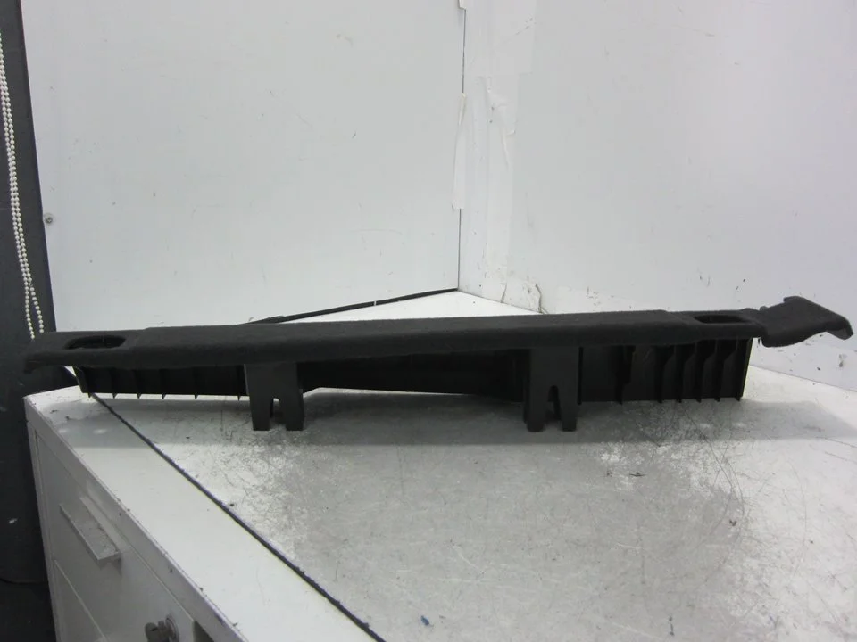 Foto de MOLDURAS TRASERAS PORSCHE MACAN (95BA) referencia 8R0861828