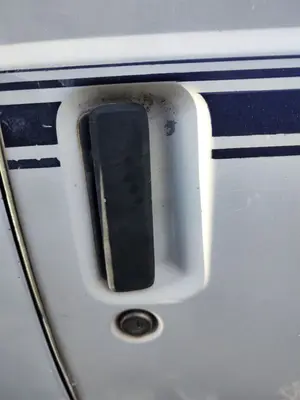 Foto de MANETA EXTERIOR DELANTERA DERECHA CHEVROLET ASTRO VAN 4.3 V6 CAT (189 CV / 139 KW)