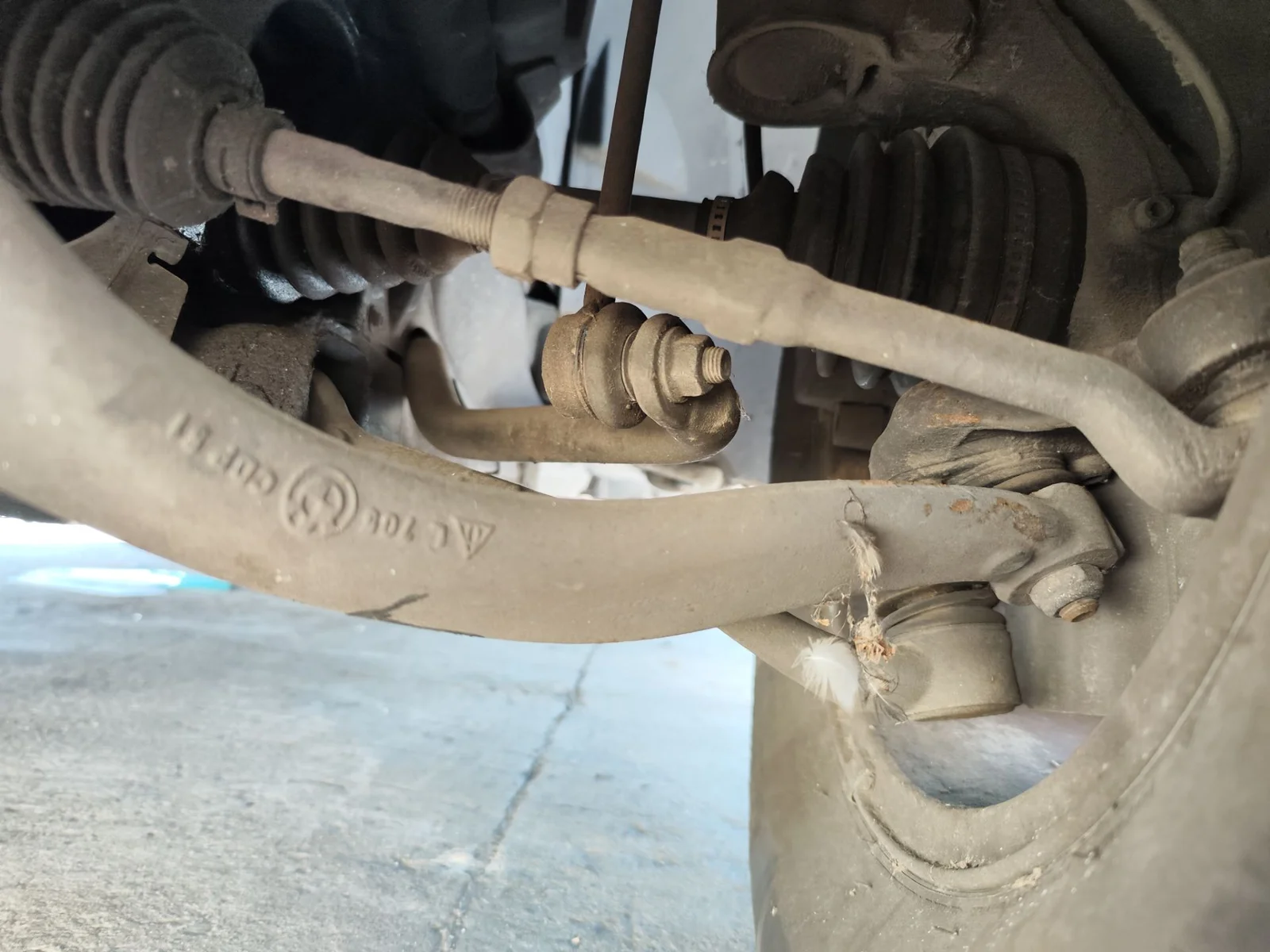Foto de BRAZO SUSPENSION DELANTERO IZQUIERDO BMW SERIE X5 (E53) 3.0 Turbodiesel CAT (218 CV / 160 KW)