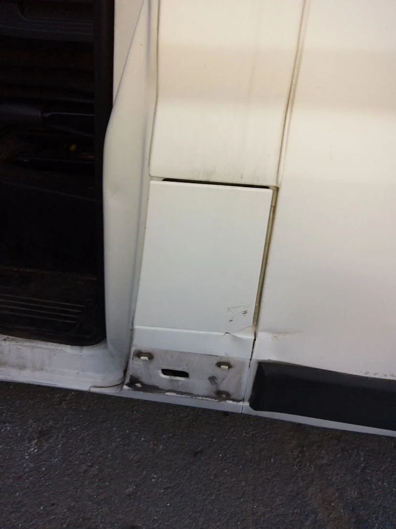 Foto de TAPA EXTERIOR COMBUSTIBLE FIAT DUCATO 3 MAXI FURGÓN TS 35 (295) 2.3 JTD CAT (131 CV / 96 KW) referencia 1362671080