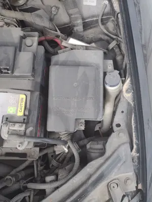 Foto de CAJA RELES / FUSIBLES ALFA ROMEO 159 (140) 1.9 JTD (M) 16V CAT (150 CV / 110 KW)