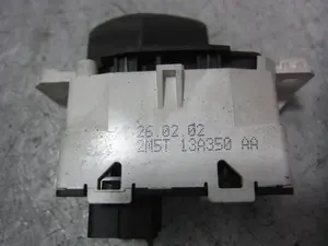 Foto de WARNING FORD FOCUS FAMILIAR (CAK) 1.8 16V CAT (116 CV / 85 KW) referencia 2M5T13A350AA foto 2