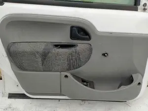 Foto de GUARNECIDO PUERTA DELANTERA IZQUIERDA RENAULT KANGOO I (F/KC0) 1.5 dCi Diesel (65 CV / 48 KW)