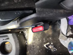 Foto de PRETENSOR AIRBAG DERECHO CITROEN GRAND C4 PICASSO 1.6 16V HDi FAP (109 CV / 80 KW) foto 2