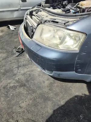 Foto de FARO IZQUIERDO AUDI A6 BERLINA (4B2) 2.5 V6 24V TDI (180 CV / 132 KW) referencia 4B0941029AB foto 2