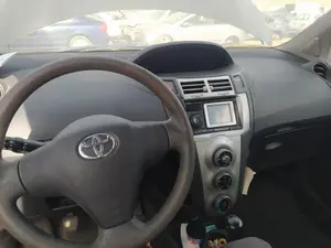 Foto de SALPICADERO TOYOTA YARIS (KSP9/SCP9/NLP9) 1.4 Turbodiesel CAT (90 CV / 66 KW)