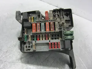 Foto de CAJA RELES / FUSIBLES PEUGEOT 206 1.6  (88 CV / 65 KW) referencia 9638726280