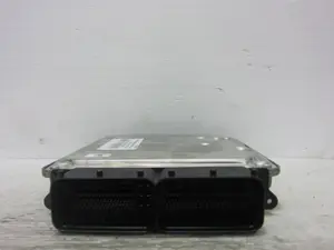Foto de CENTRALITA MOTOR UCE AUDI A4 AVANT (8W5) referencia 04L907309L foto 4