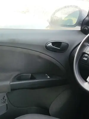 Foto de MANETA INTERIOR DELANTERA IZQUIERDA SEAT ALTEA (5P1) 1.9 TDI (105 CV / 77 KW) referencia 5P1867171  1UQ