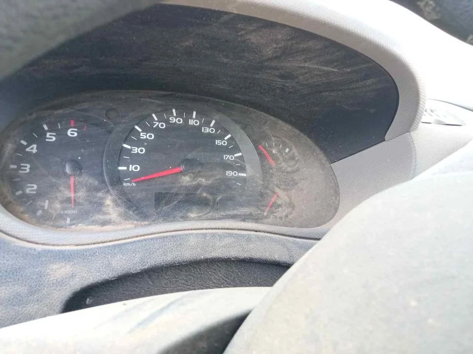 Foto de CUADRO INSTRUMENTOS NISSAN NV400 FURGON (X62) 2.3 dCi Diesel CAT (125 CV / 92 KW)