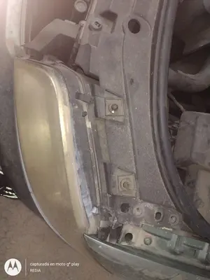 Foto de FARO IZQUIERDO AUDI A6 BERLINA (4B2) 1.9 TDI (131 CV / 96 KW) foto 2