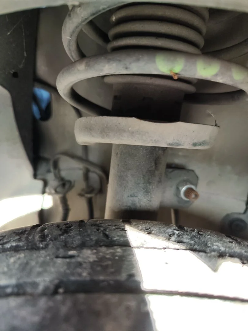 Foto de AMORTIGUADOR DELANTERO DERECHO CITROEN C3 1.4 (73 CV / 54 KW)