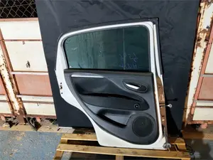 Foto de PUERTA TRASERA IZQUIERDA FIAT III PUNTO (199) 1.4 CAT (78 CV / 57 KW) referencia 0051888070 foto 2