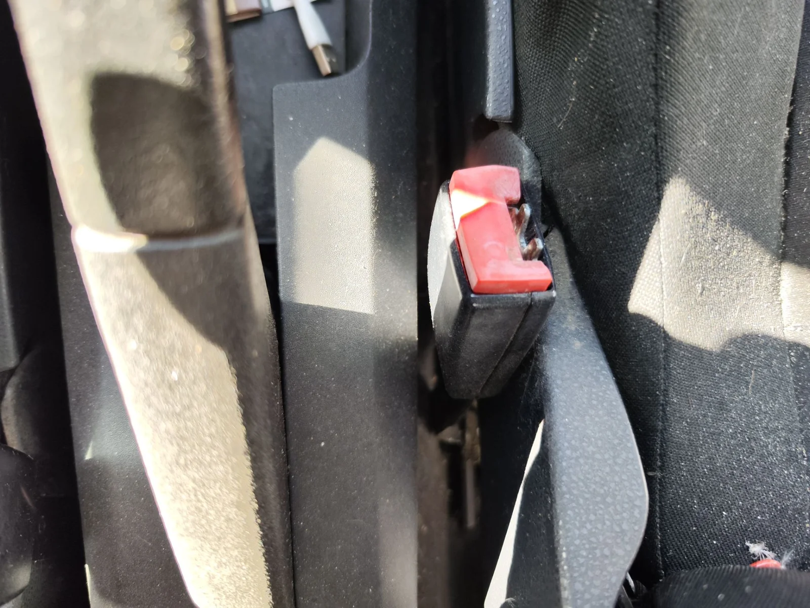 Foto de PRETENSOR AIRBAG DERECHO SEAT IBIZA (6L1) 1.9 TDI (101 CV / 74 KW)