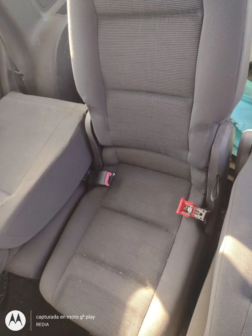 Foto de ASIENTO TRASERO MEDIO VOLKSWAGEN TOURAN (1T2) 1.9 TDI (105 CV / 77 KW)