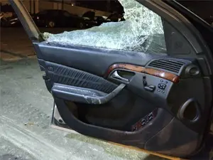 Foto de GUARNECIDO PUERTA DELANTERA IZQUIERDA MERCEDES-BENZ CLASE S (BM 220) BERLINA