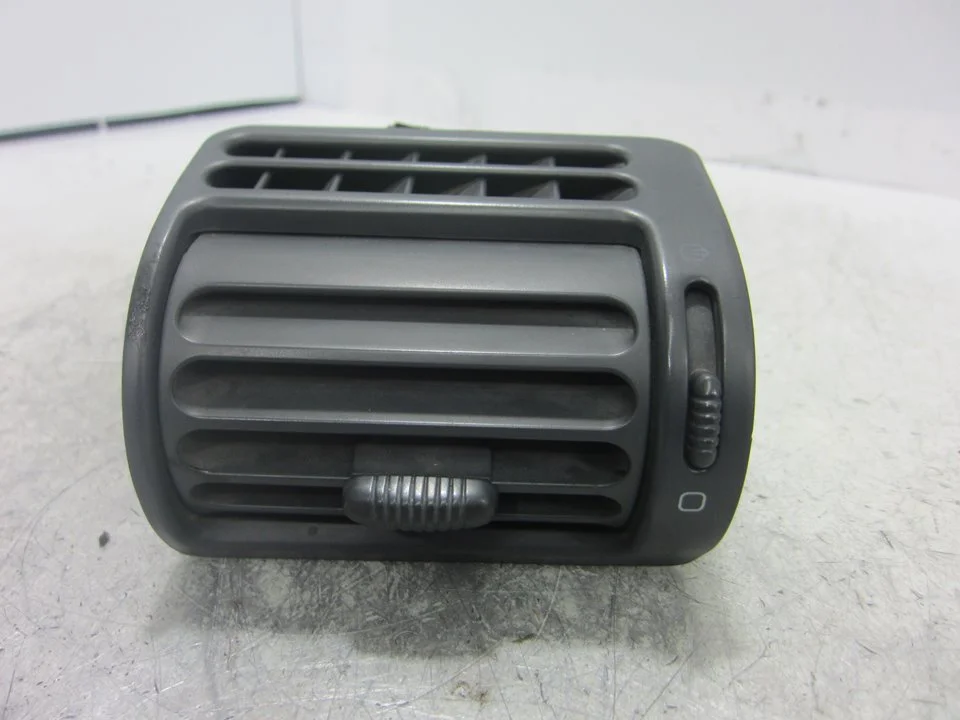 Foto de REJILLA AIREADORA CITROEN EVASION 2.0 HDi (109 CV / 80 KW) referencia 1461978077