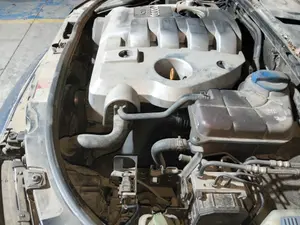 Foto de MOTOR ARRANQUE AUDI A4 BERLINA (8E)
