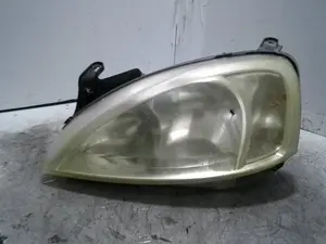 Foto de FARO IZQUIERDO OPEL CORSA C 1.7 16V DI CAT (Y 17 DTL / LK8) (65 CV / 48 KW) referencia 93173249