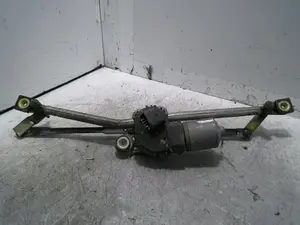 Foto de MOTOR LIMPIA DELANTERO FORD MONDEO BERLINA (GE) 2.0 16V DI TD CAT (116 CV / 85 KW) referencia 1S7117508AD foto 4