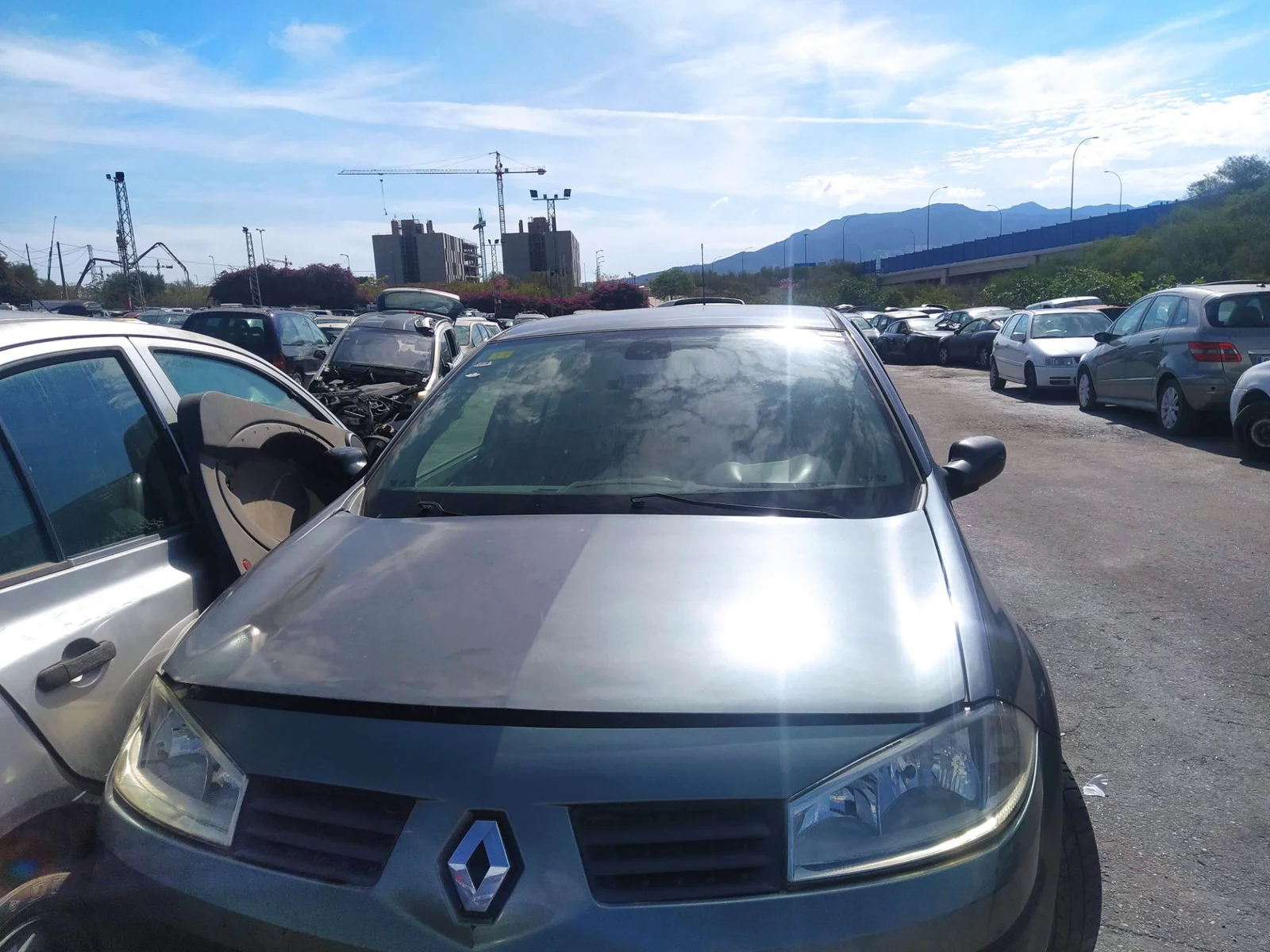Foto de CAPO RENAULT MEGANE II CLASSIC BERLINA 1.5 dCi Diesel (101 CV / 74 KW) referencia 7751476151