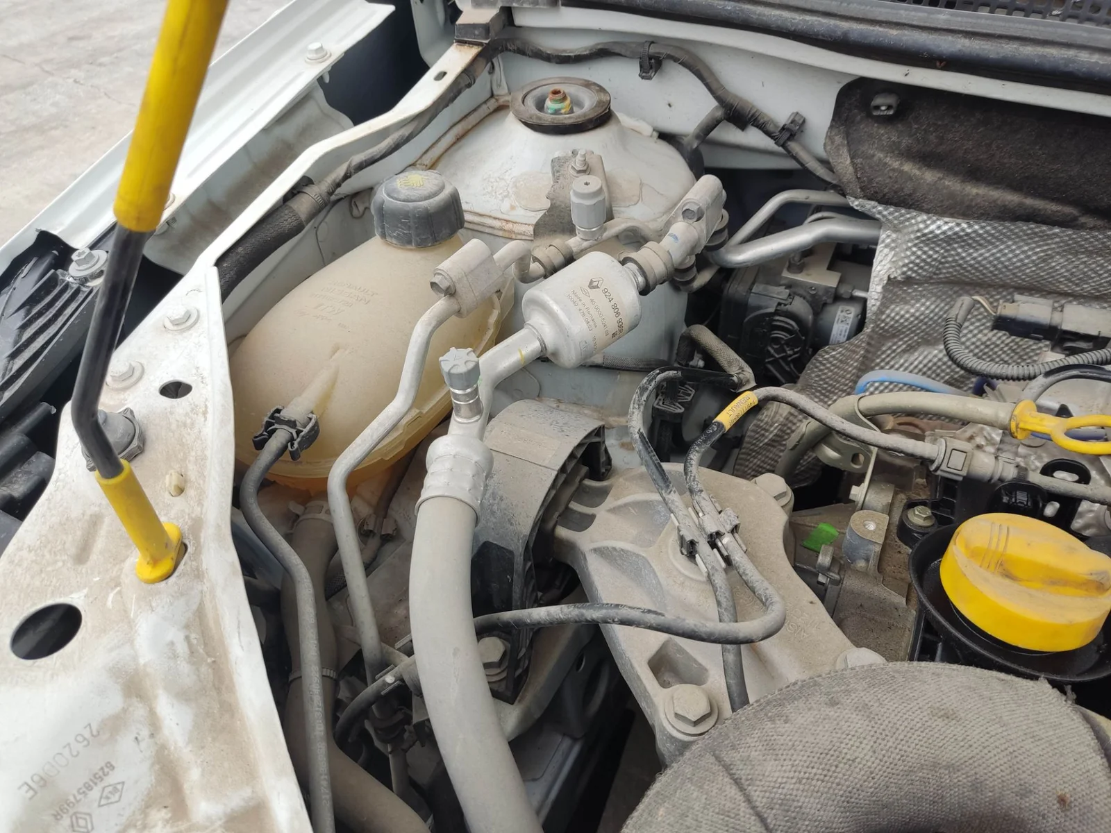 Foto de TUBOS AIRE ACONDICIONADO DACIA SANDERO III 1.0 TCE CAT (91 CV / 67 KW)