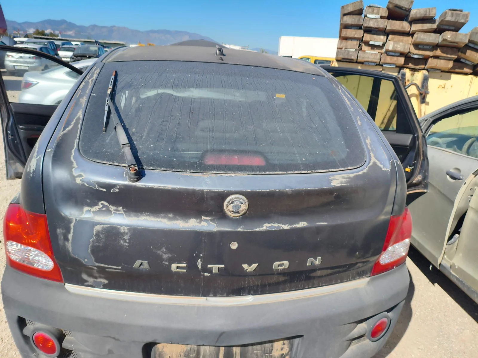 Foto de PORTON TRASERO SSANGYONG ACTYON 2.0 TD CAT (141 CV / 104 KW)