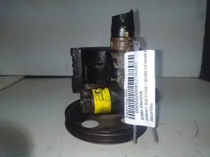 Foto de BOMBA DIRECCION RENAULT CLIO II FASE I (B/CB0) 1.6  (90 CV / 66 KW) referencia 26043475RG