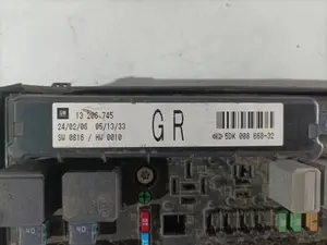 Foto de CAJA RELES / FUSIBLES OPEL ASTRA H CARAVAN 1.7 16V CDTI (101 CV / 74 KW) referencia 13206745 foto 3