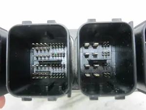 Foto de CENTRALITA MOTOR UCE BMW SERIE X3 (G01) 3.0 24V Turbodiesel (265 CV / 195 KW) referencia 0281036241 foto 4