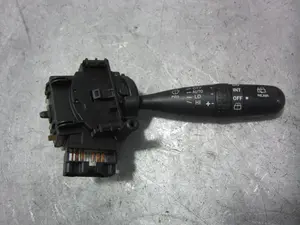 Foto de MANDO LIMPIA TOYOTA COROLLA (E12) 2.0 Turbodiesel CAT (110 CV / 81 KW) referencia 173647 foto 1