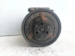 Foto de COMPRESOR AIRE ACONDICIONADO RENAULT MEGANE II CLASSIC BERLINA referencia 8200316164 foto 3
