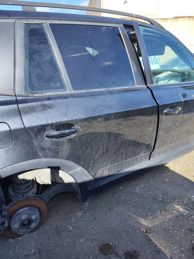 Foto de PUERTA TRASERA DERECHA BMW SERIE X3 (E83) 2.0 16V Diesel CAT (150 CV / 110 KW)