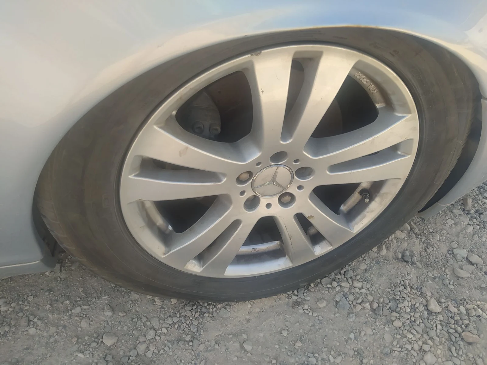 Foto de LLANTA MERCEDES-BENZ CLASE S (BM 220) BERLINA 5.0 V8 24V CAT (306 CV / 225 KW) referencia B6647054464