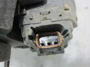 Foto de FARO DERECHO NISSAN ALMERA (N16/E) 2.2 16V Turbodiesel CAT (110 CV / 81 KW) referencia 205989 foto 7