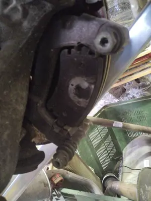 Foto de PINZA DE FRENO TRASERA IZQUIERDA AUDI A6 BERLINA (4F2) foto 2