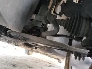 Foto de BARRA ESTABILIZADORA DELANTERA CITROEN C4 CACTUS 1.2 12V VTi (82 CV / 60 KW) referencia 5081P3