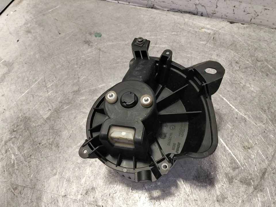 Foto de MOTOR CALEFACCION FIAT GRANDE PUNTO (199) 1.4 (95 CV / 70 KW) referencia 164230100
